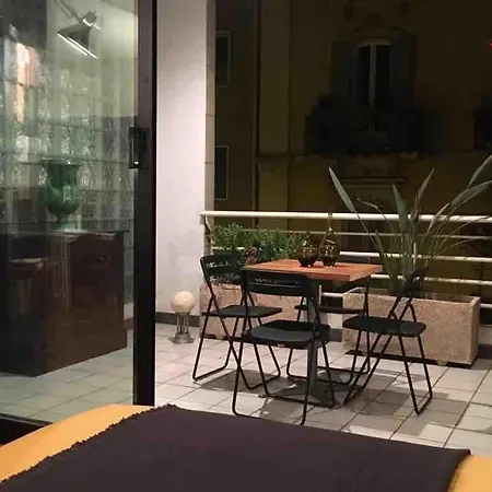 Cozy With Private Parking